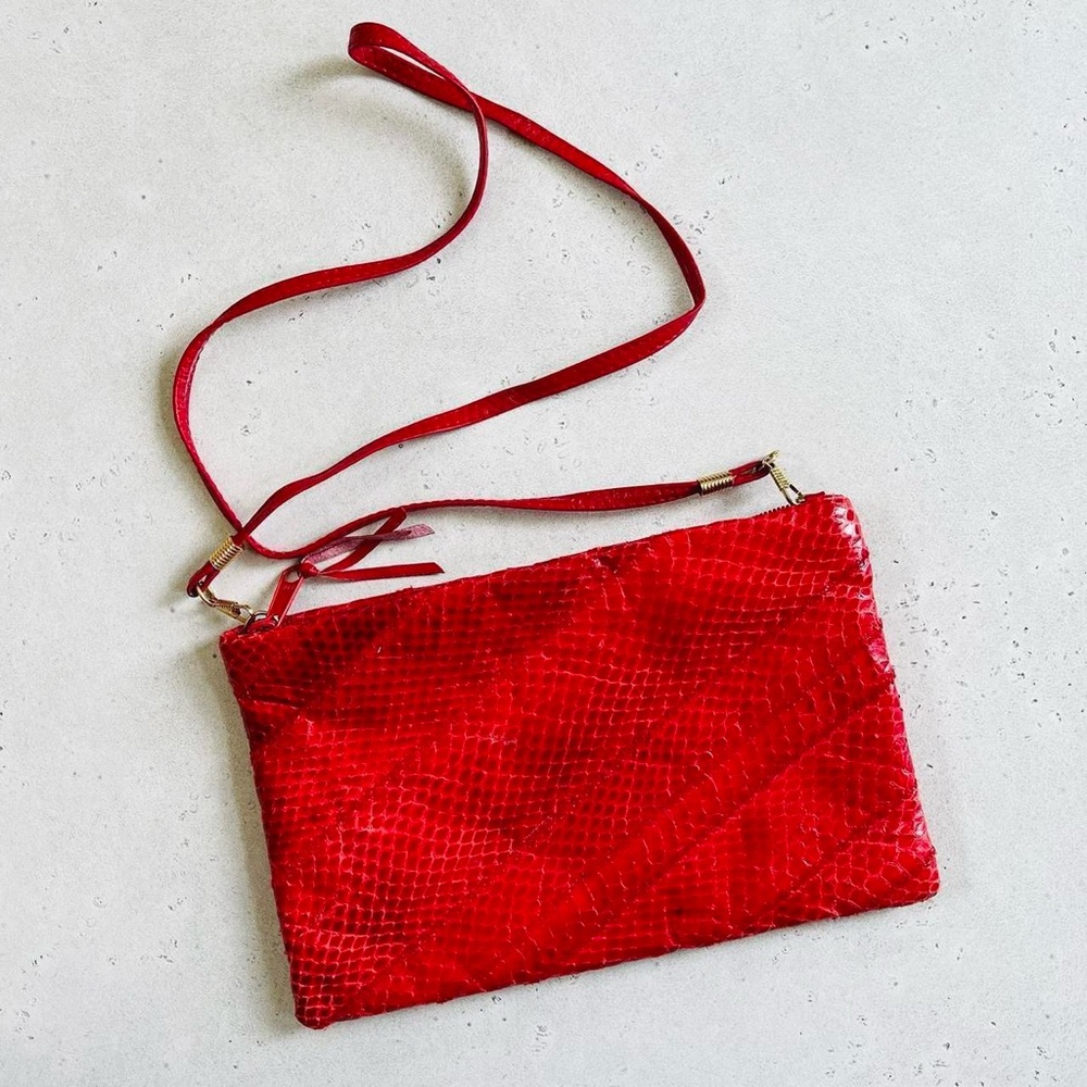 Vintage Empress Hong Kong Red Snakeskin Shoulder Bag Purse - Picture 2 of 8